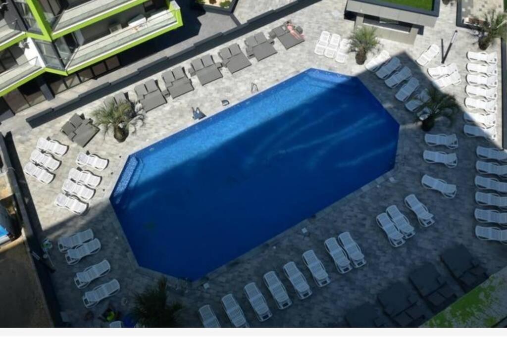 Eka Studio - Pool & Spa Beach Resort Năvodari Exteriör bild