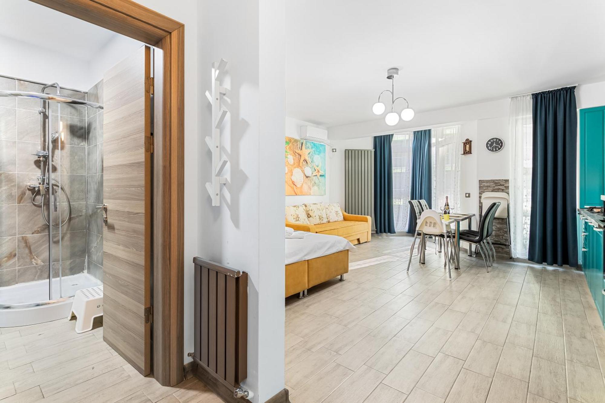 Eka Studio - Pool & Spa Beach Resort Năvodari Exteriör bild